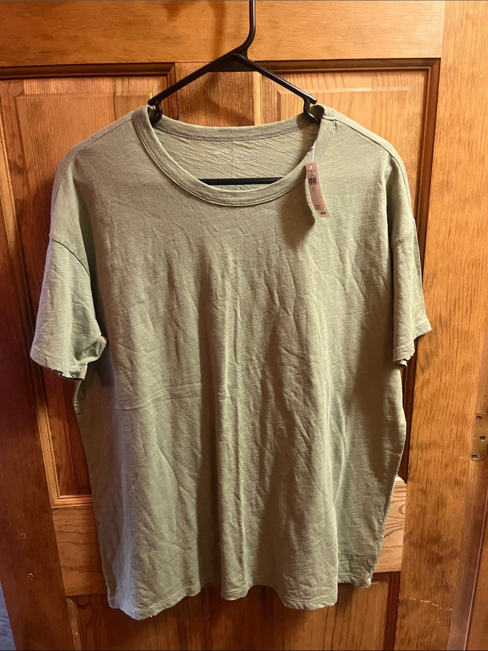American Eagle Outfitters Short Sleeve Crew Tee in Olive